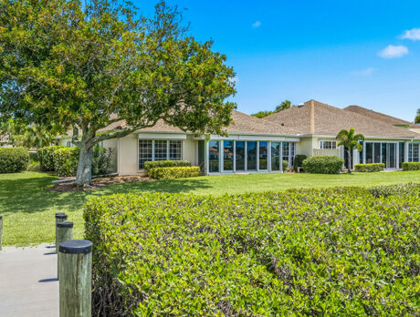 Front Row, center! ‘Moorings’ villa has sweeping views of Intracoastal