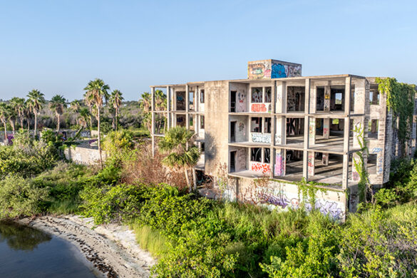 Abandoned condos where girl died were known safety hazard