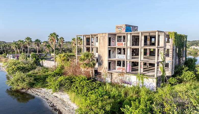 Abandoned condos where girl died were known safety hazard