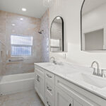 Johnson 298839 Bath2
