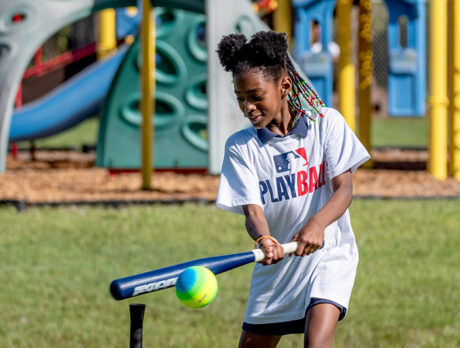 Former MLB pros teach Dodgertown Elementary youth the fundamentals of baseball